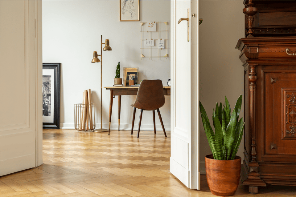 ENTRANCE HALL Flooring check-in Entrance hall flooring check-in photograph